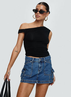   side view of model wearing Princess Polly Pacific Coast Denim Cargo Skirt Dark Wash Mini Skirts Skirts 