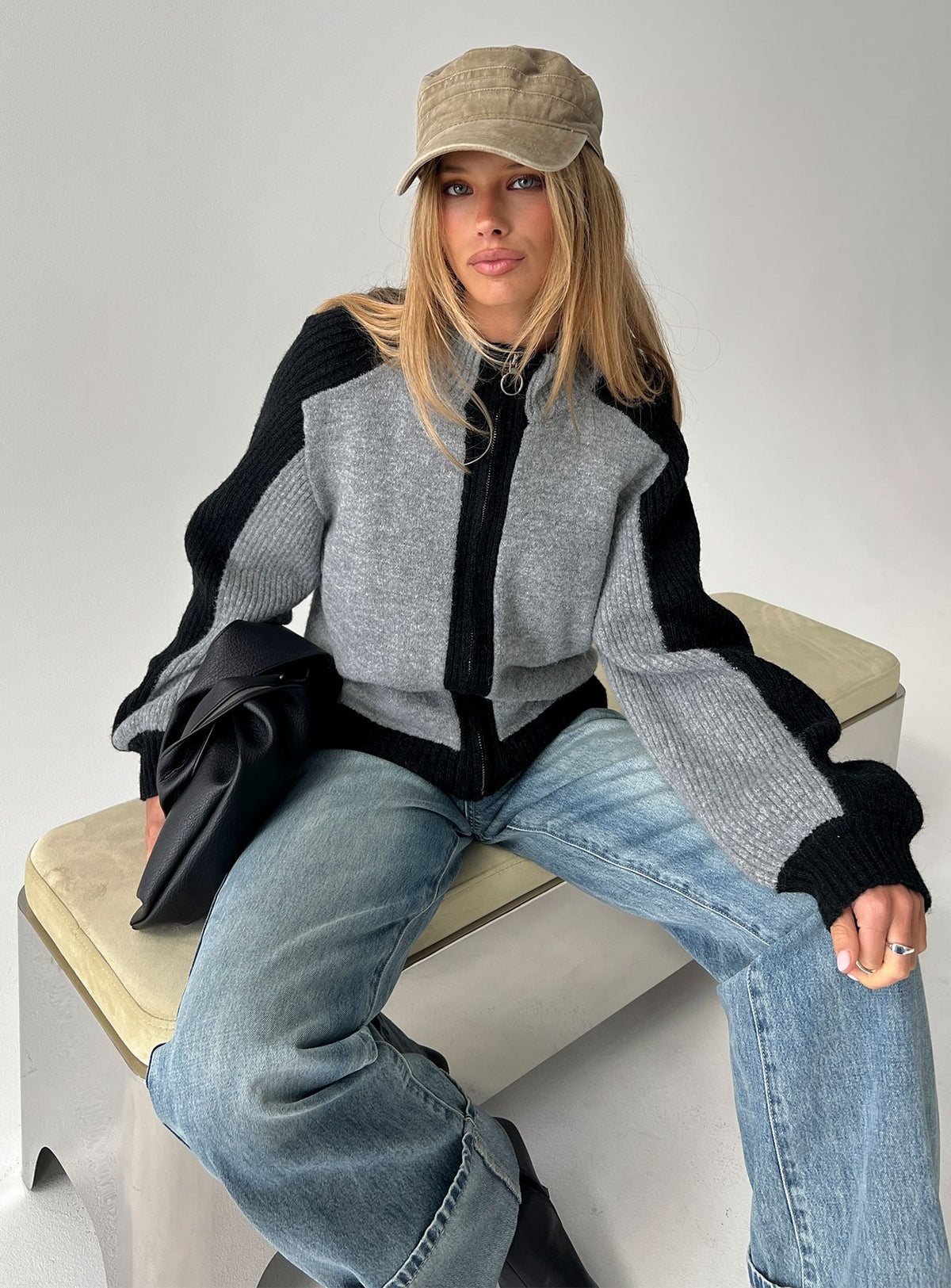 Asrar Sweatshirt Grey / Black