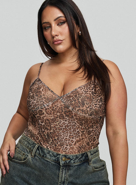 front view of model wearing Princess Polly Elixia Bodysuit Leopard Curve Sleeveless Bodysuit 
