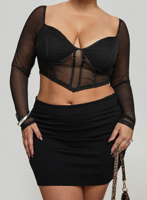   front view of model wearing Princess Polly Karley Low Waist Mini Skirt Black Curve Mini Skirts Skirts 