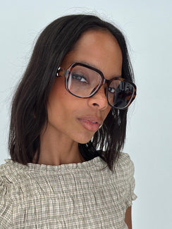 Leira Glasses Tort