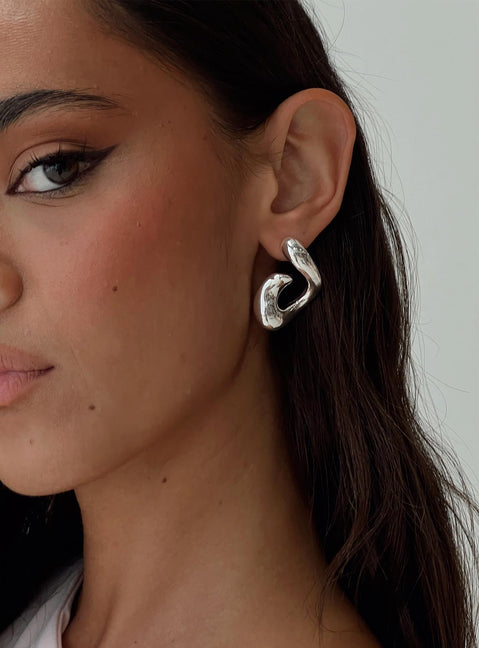 Unforgettable Earrings Silver