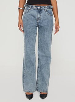 front view of model wearing Princess Polly Sidle Low Rise Straight Leg Jeans Light Wash Low Rise Jeans Jeans 
