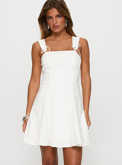front view of model wearing Princess Polly Honey Suckle Tie Up Mini Dress White Square Neck 