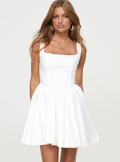 side view of model wearing Princess Polly Straplie Mini Dress White Square Neck 