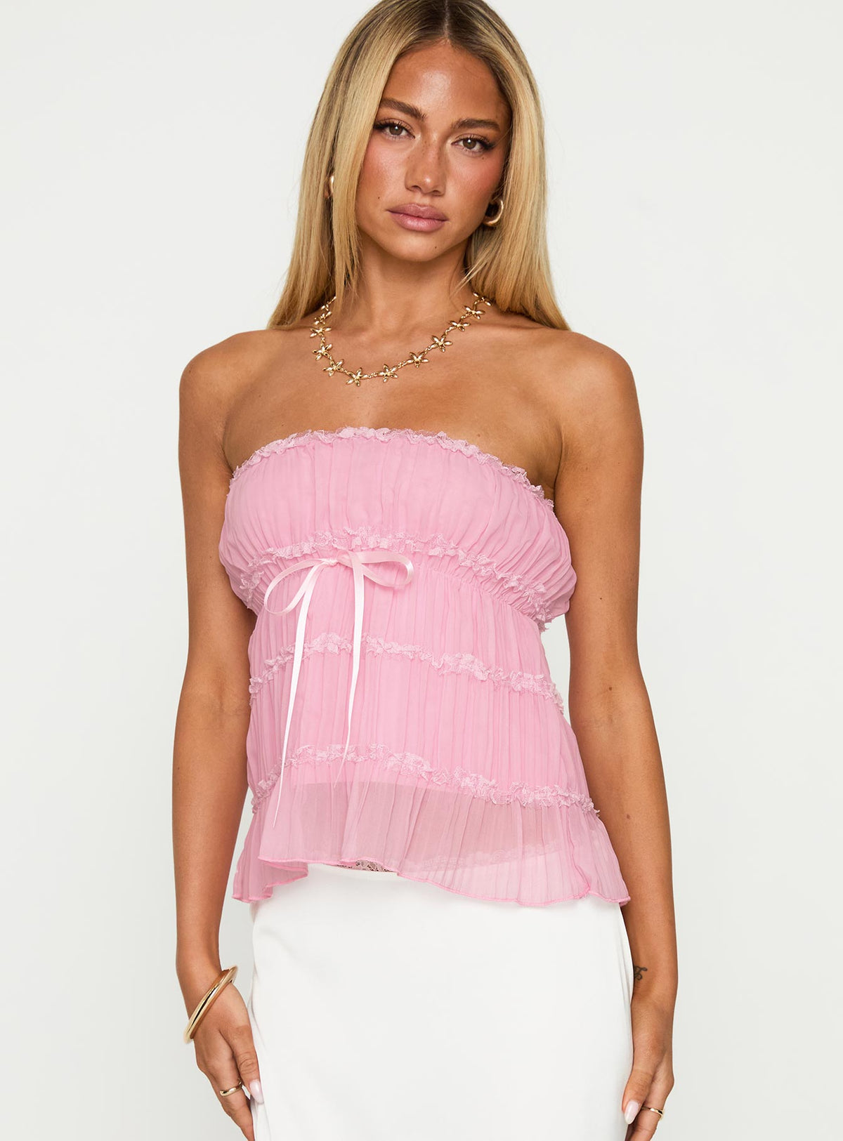 front view of model wearing Princess Polly Avelina Strapless Top Pink Sleeveless straight 