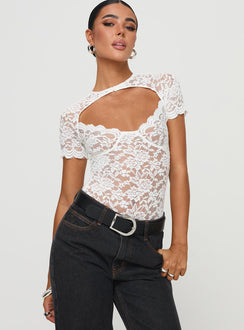 front view of model wearing Princess Polly Giallo Bodysuit White Short Sleeve Bodysuit 