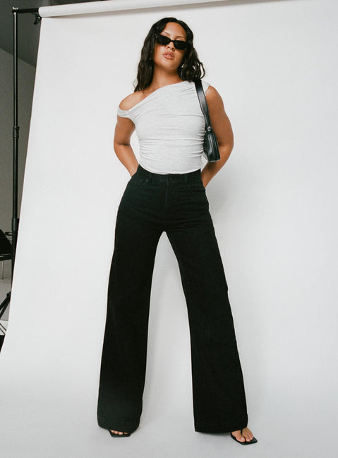front view of model wearing Princess Polly Goldie High Wide Jean True Black High Waisted 