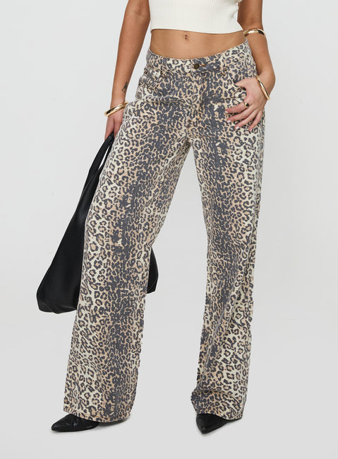 front view of model wearing Princess Polly Top Model Low Rise Straight Leg Jeans Leopard Fade Mid Rise Jeans Jeans 