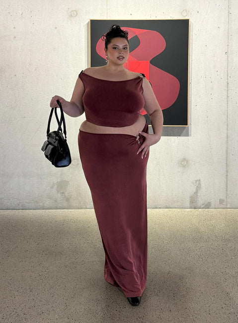   front view of model wearing Princess Polly Whiley Maxi Skirt Mauve Curve Maxi Skirts Skirts 