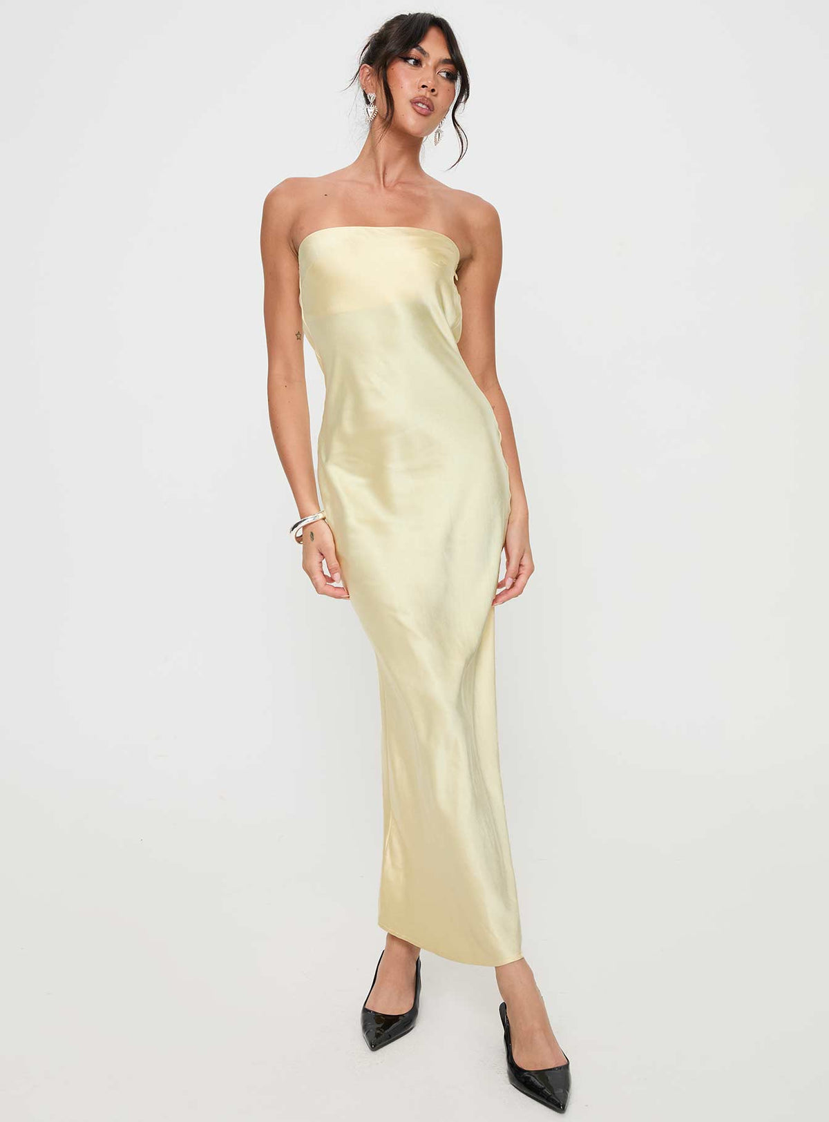 front view of model wearing Princess Polly Haley Maxi Dress Yellow Straight Neck 
