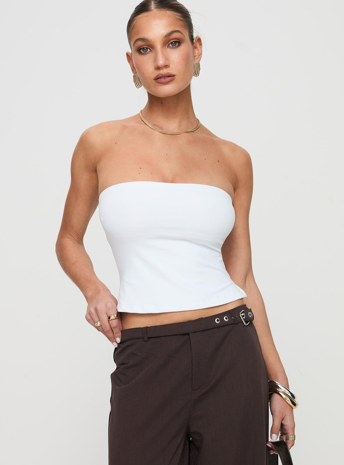 front view of model wearing Princess Polly Aurorah Strapless Top White Sleeveless straight 
