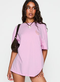 front view of model wearing Princess Polly Sardines Please Oversized Tee Pink Half Sleeves Crew Neck 