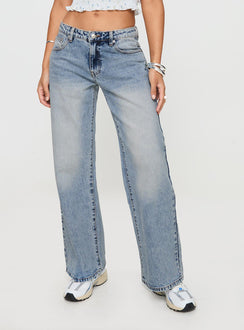 front view of model wearing Princess Polly Ronine Low Rise Wide Leg Jeans Light Wash Low Rise Jeans Jeans 