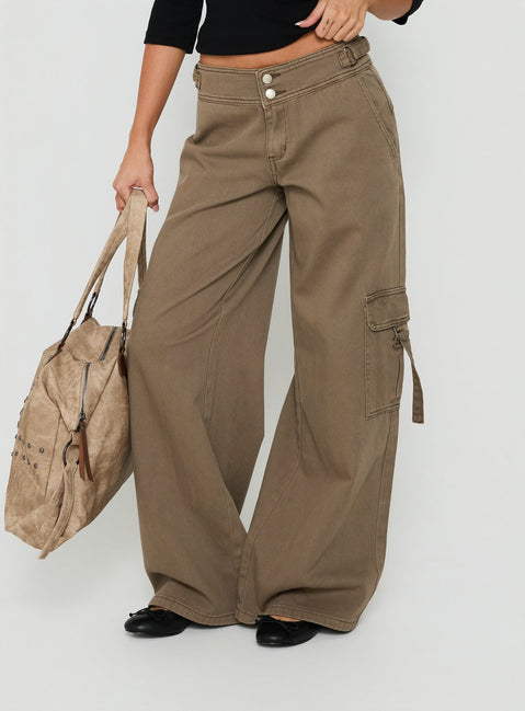 Designed with Kellenna Straight Leg Low Rise Cargo Pants Khaki in dark khaki with a belt and low-rise detail front view of model wearing Princess Polly