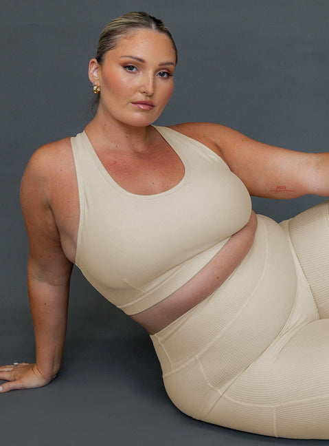 Latte active crop top