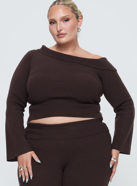 front view of model wearing Princess Polly Sina Off The Shoulder Top Chocolate Curve Cropped Jumpers Jumpers 