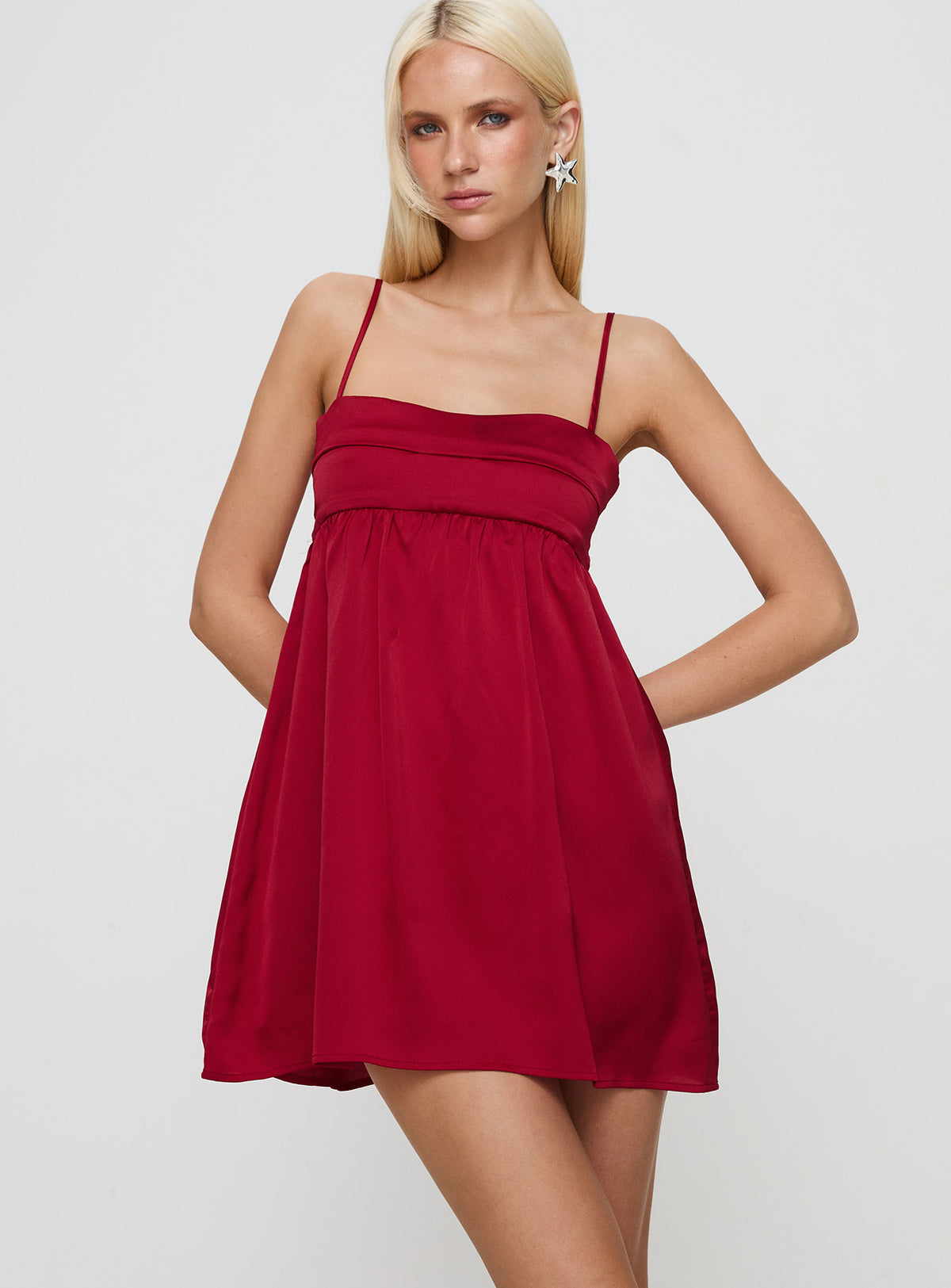 front view of model wearing Princess Polly Ortega Mini Dress Red Square Neck 