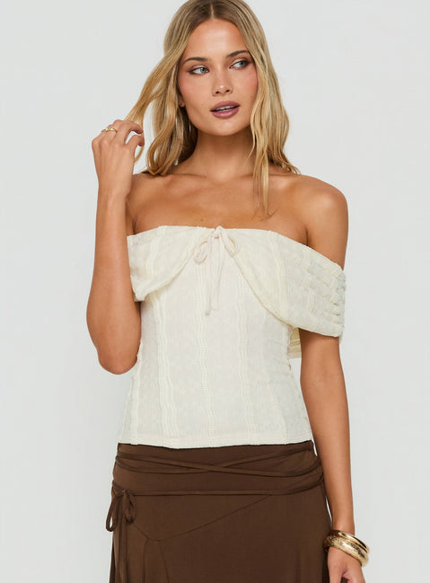 Colettie Short Sleeve Top Cream