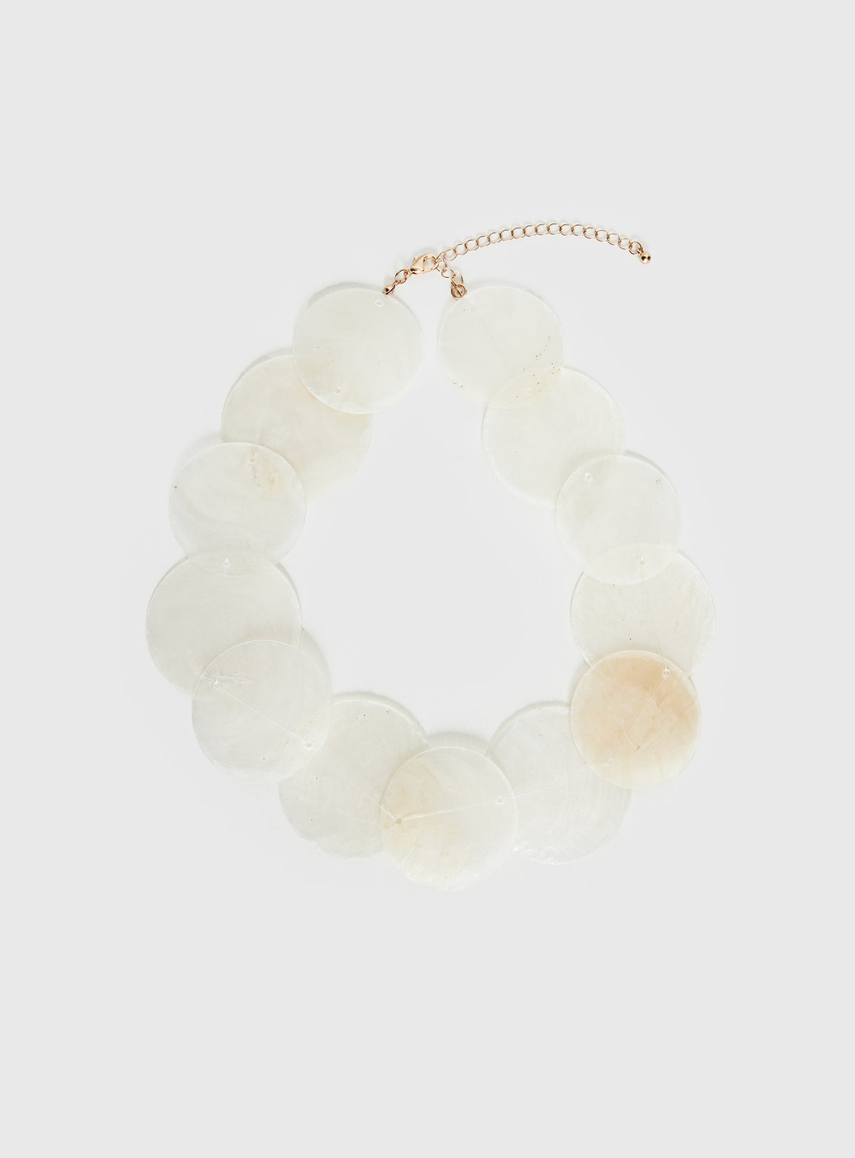 Summer Solstice Shell Detail Necklace White