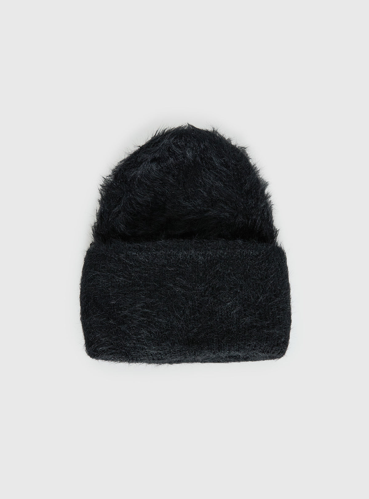 Caevia Fluffy Beanie Black