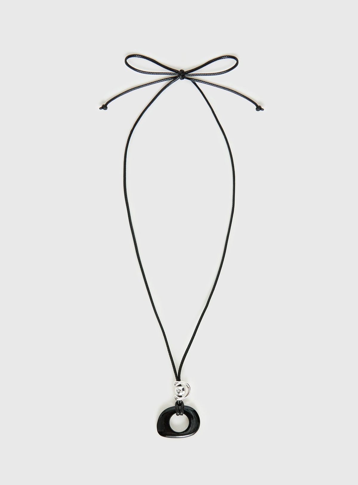 Static Romance Pendant Necklace Black