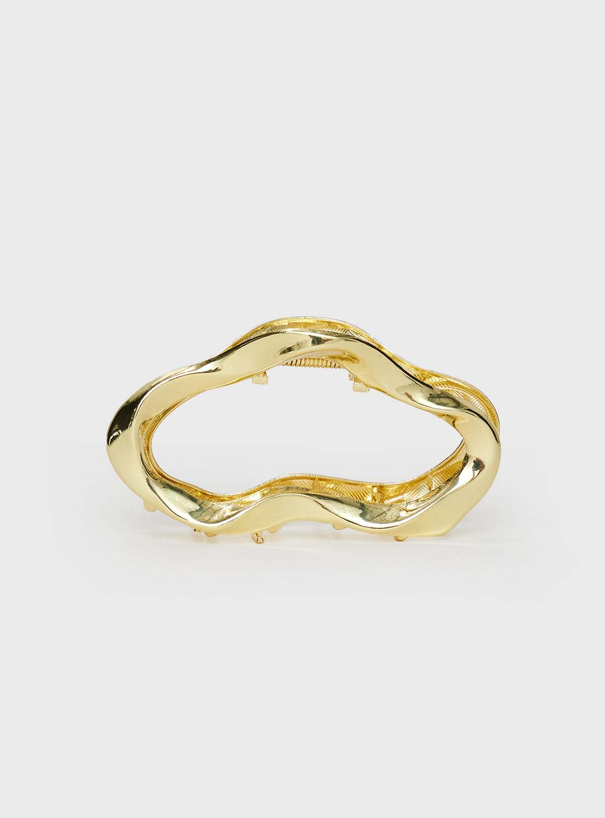 Gold-toned, claw clip