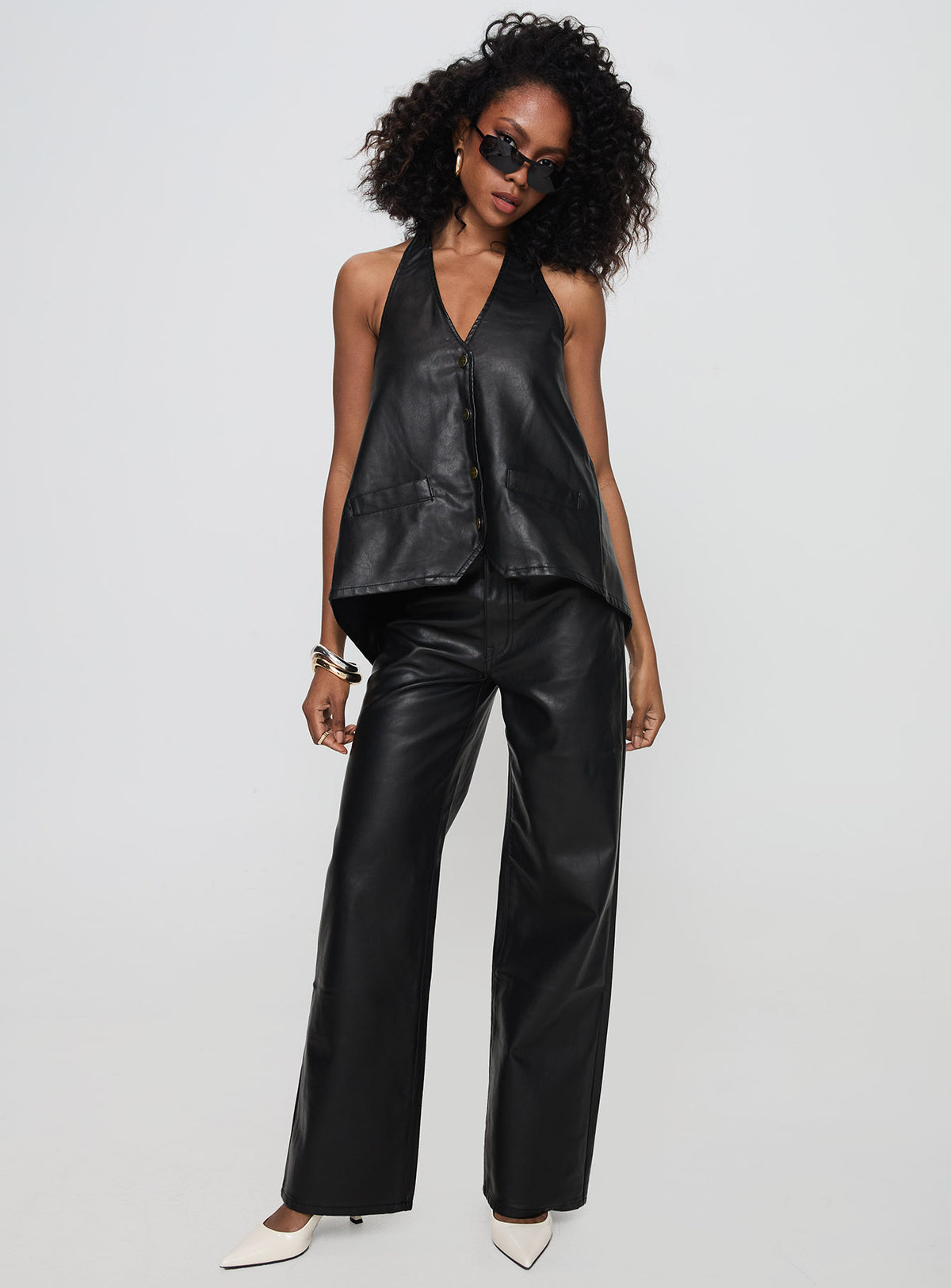 front view of model wearing Princess Polly Hills Halter Onyx Sleeveless V-Neck 
