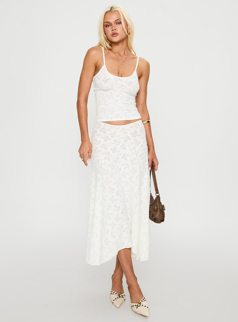 side view of model wearing Princess Polly Tidal Cami Foam Sleeveless Scoop Neck 