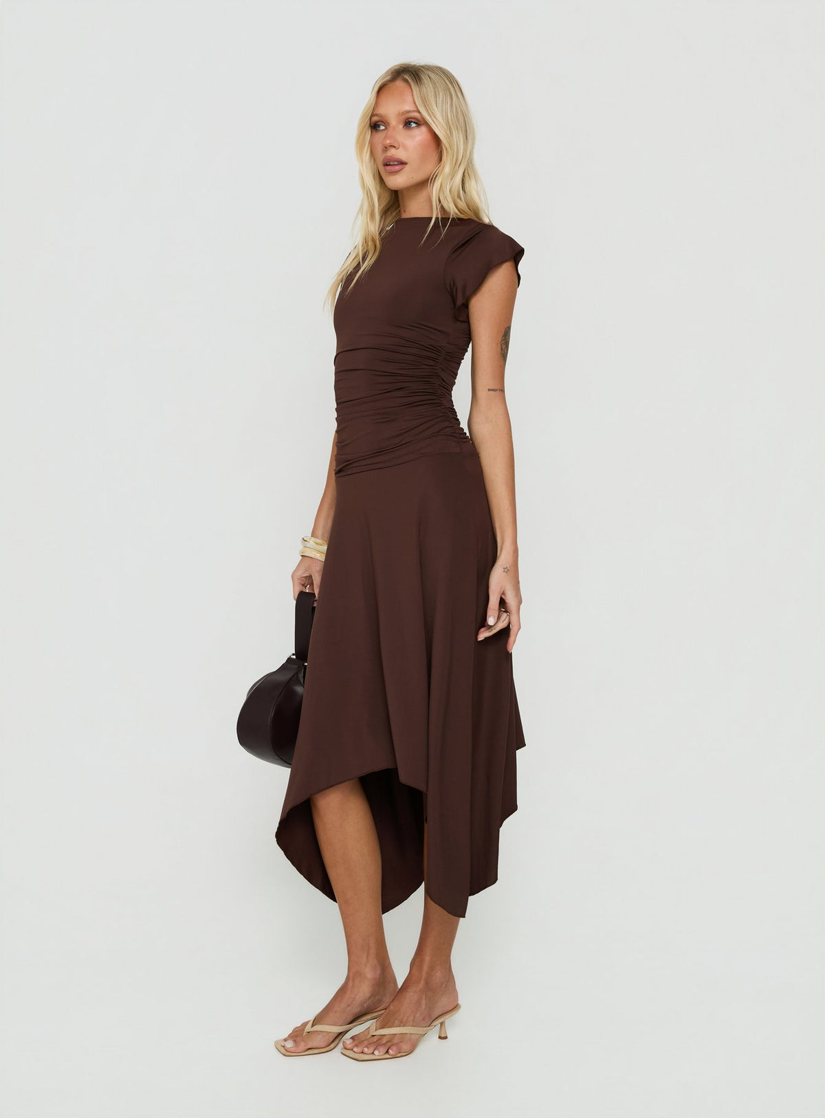 Florra Ruched Short Sleeve Midi Dress Brown