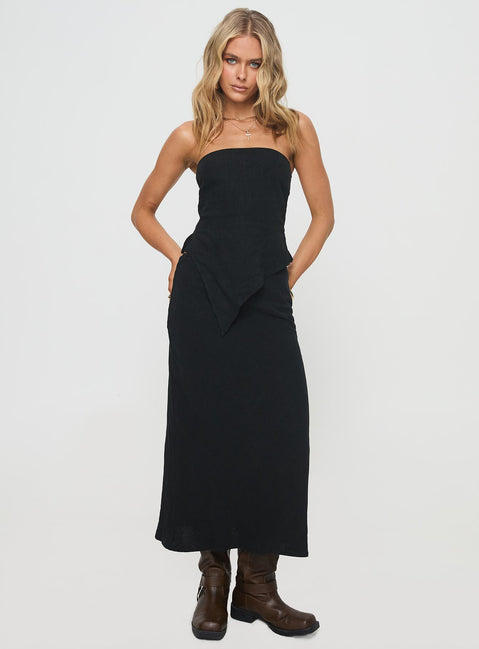   front view of model wearing Princess Polly Ermias Linen Blend Midi Skirt Black Midi Skirts Skirts 