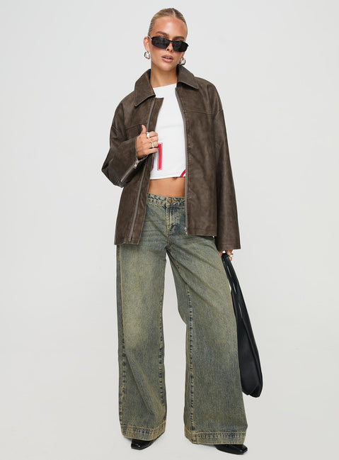 Faux leather jacket Oversized fit, classic collar, drop shoulder, zip fastening, twin hip pockets Good stretch, fully lined 