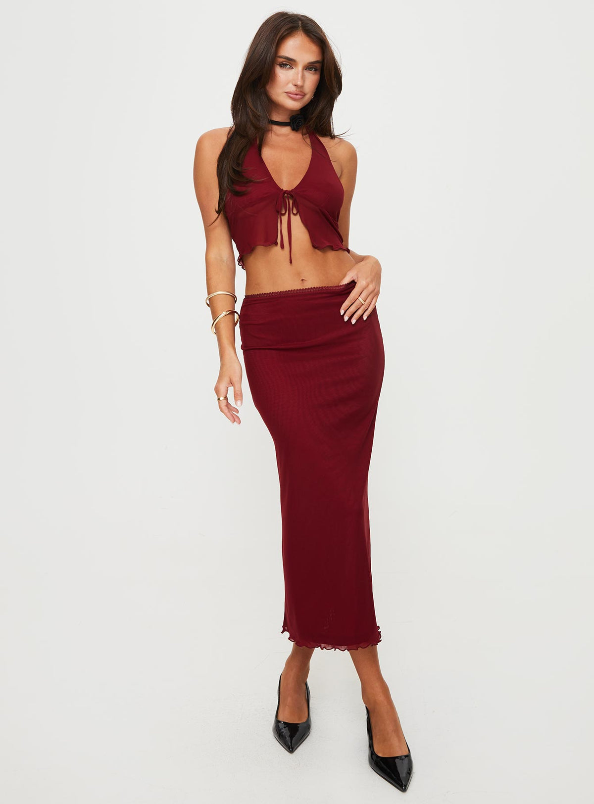 Matching set, mesh material Crop top, halter neck tie, tie fastening at bust Low rise maxi skirt, split hem, lettuce edge hem Good stretch, partially lined