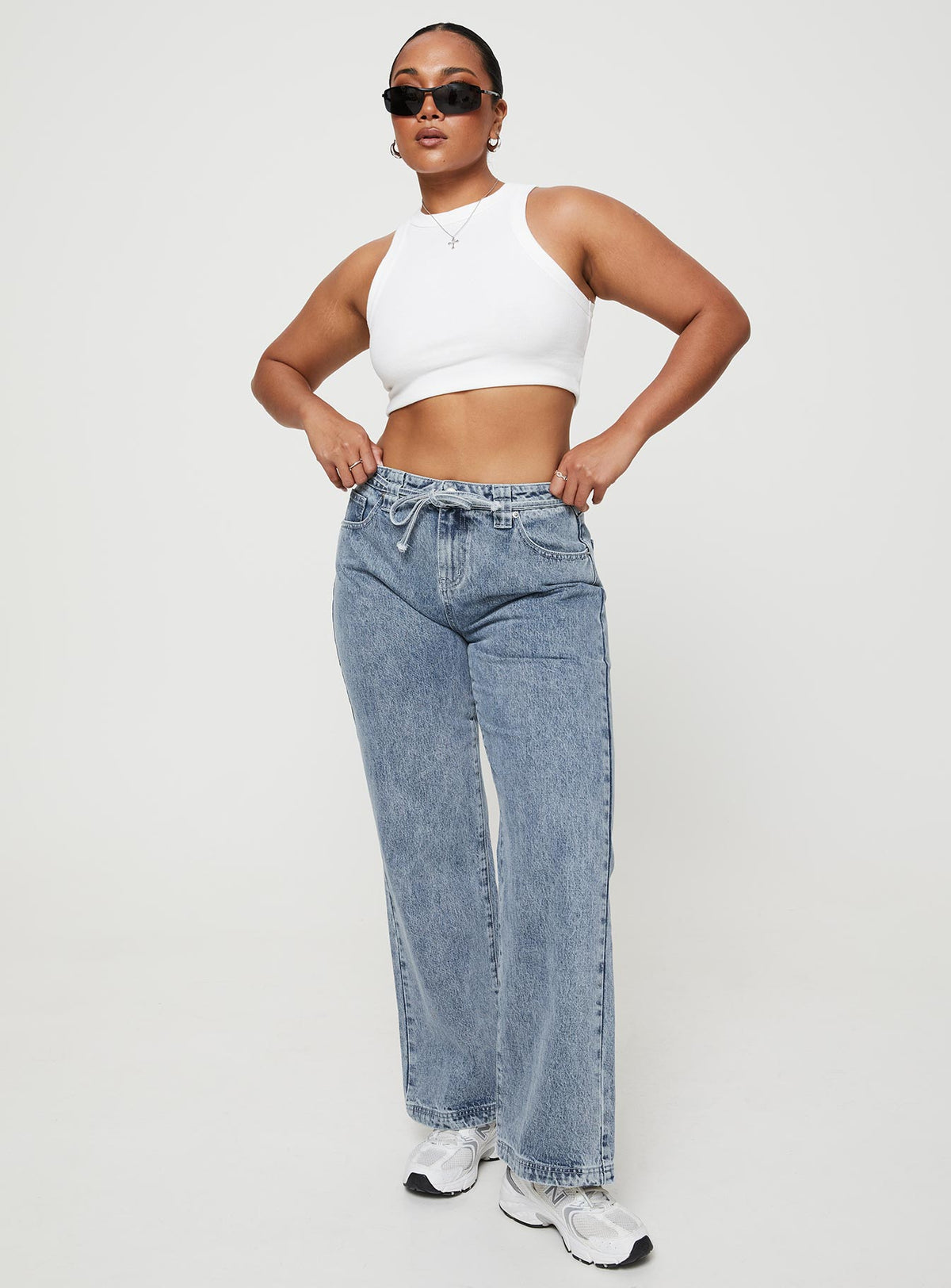 product Princess Polly Mid Rise  Pemberton Jeans Mid Wash Denim