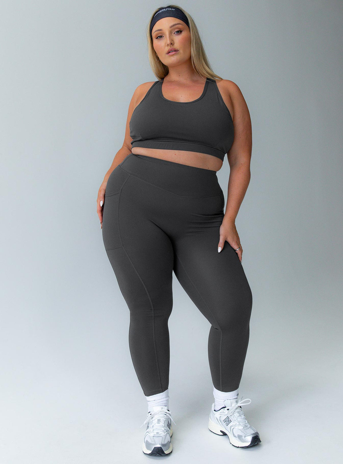 Grey leggings Featuring a high waisted design & twin slip leg pockets