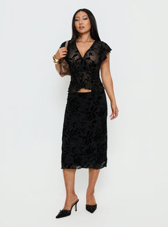 Giuliana Top Leaf Flower Black