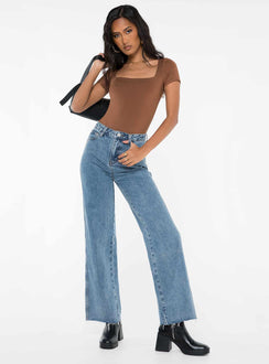 front view of model wearing Princess Polly Arlington High Rise Straight Leg Jeans Mid Wash High Rise Jeans Jeans 