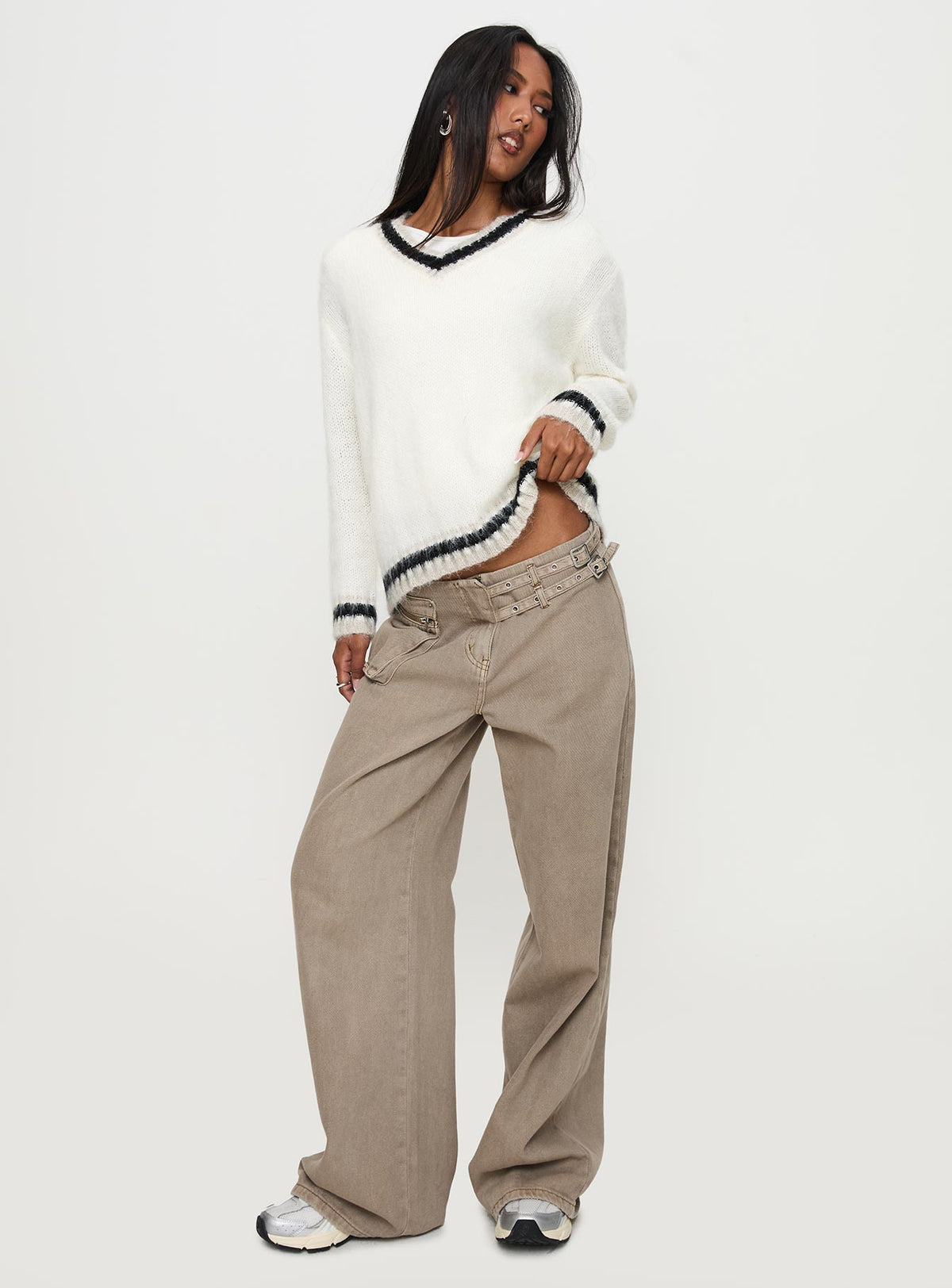 front view of model wearing Princess Polly Federation V Neck Knit Sweater White Longline Jumpers Jumpers 