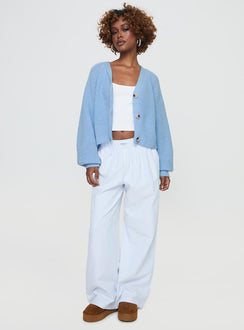 front view of model wearing Princess Polly Leskie Cardigan Pale Blue Cropped Jumpers Jumpers 