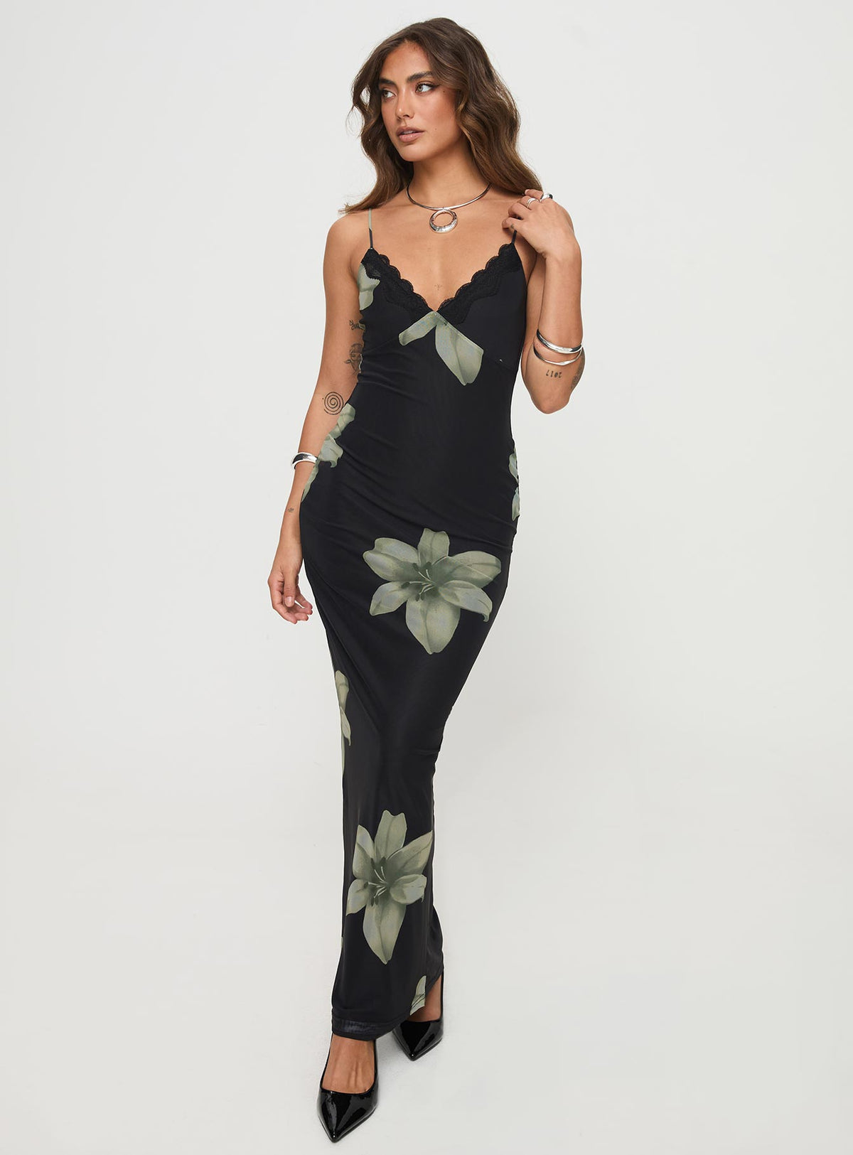 front view of model wearing Princess Polly Stardrop Maxi Dress Black Floral V-Neck 