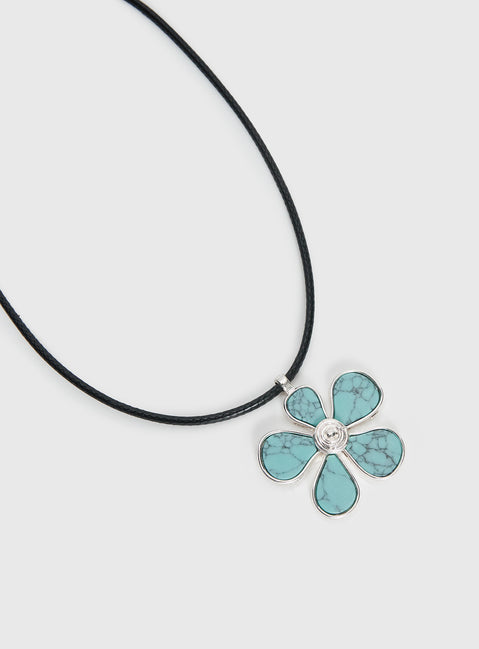 Cuteness Flower Pendant Necklace Black / Blue