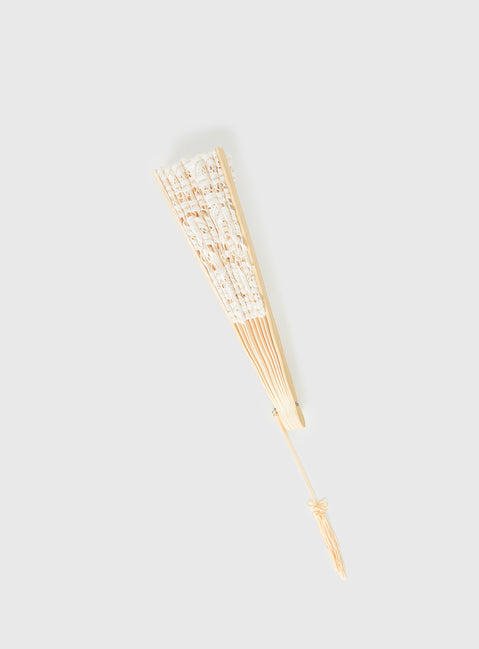 Bossa Nova Lace Fan Beige