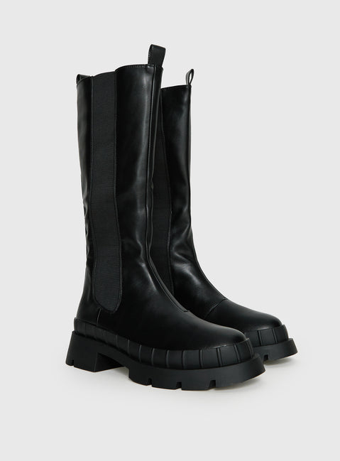 Douglas Boots Black