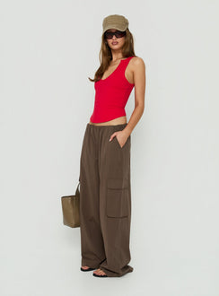 Crafted from the Lunea Concealed Waistband Cargo Pants Brown Petite in womens-regular-pants with mid-rise side view of model wearing Princess Polly