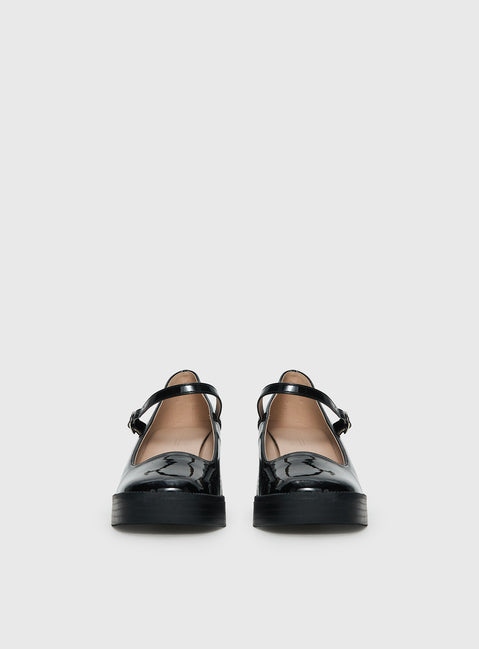 Regie Heels Black