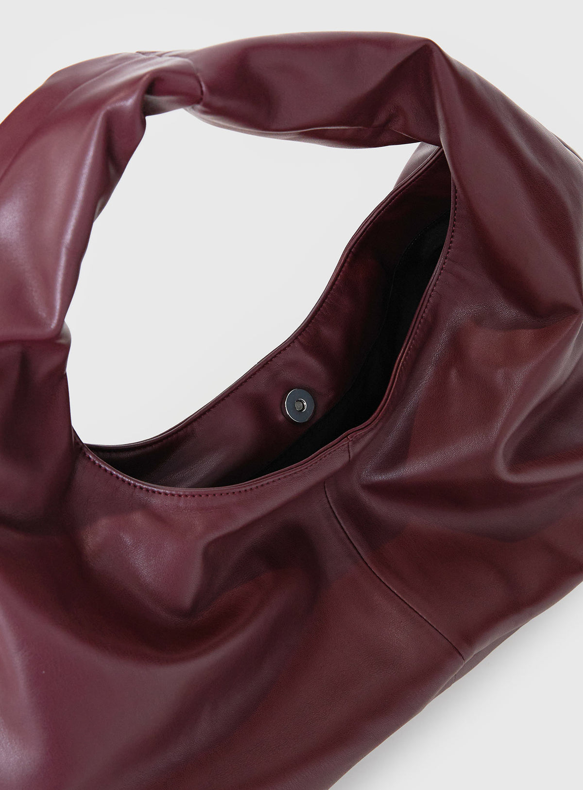 Feel A Way Shoulder Bag Burgundy
