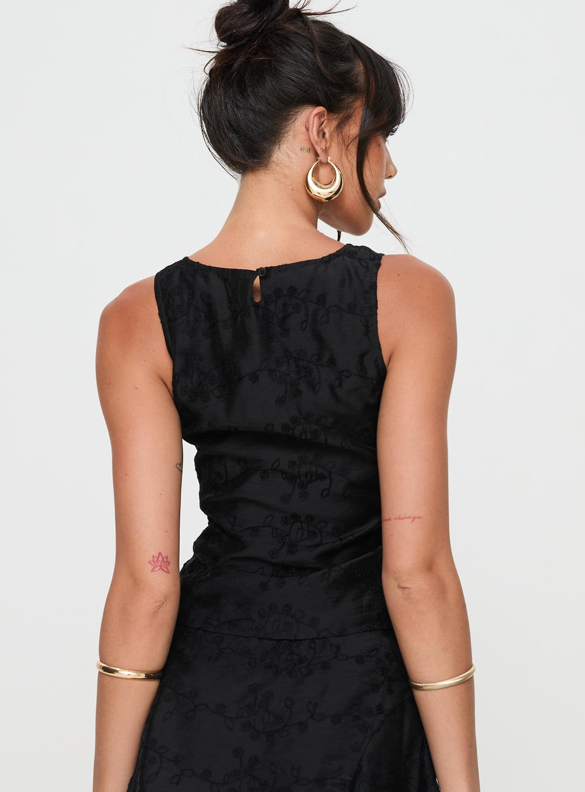 back view of model wearing Princess Polly Perilla Lace Top Black Sleeveless Crew Neck 