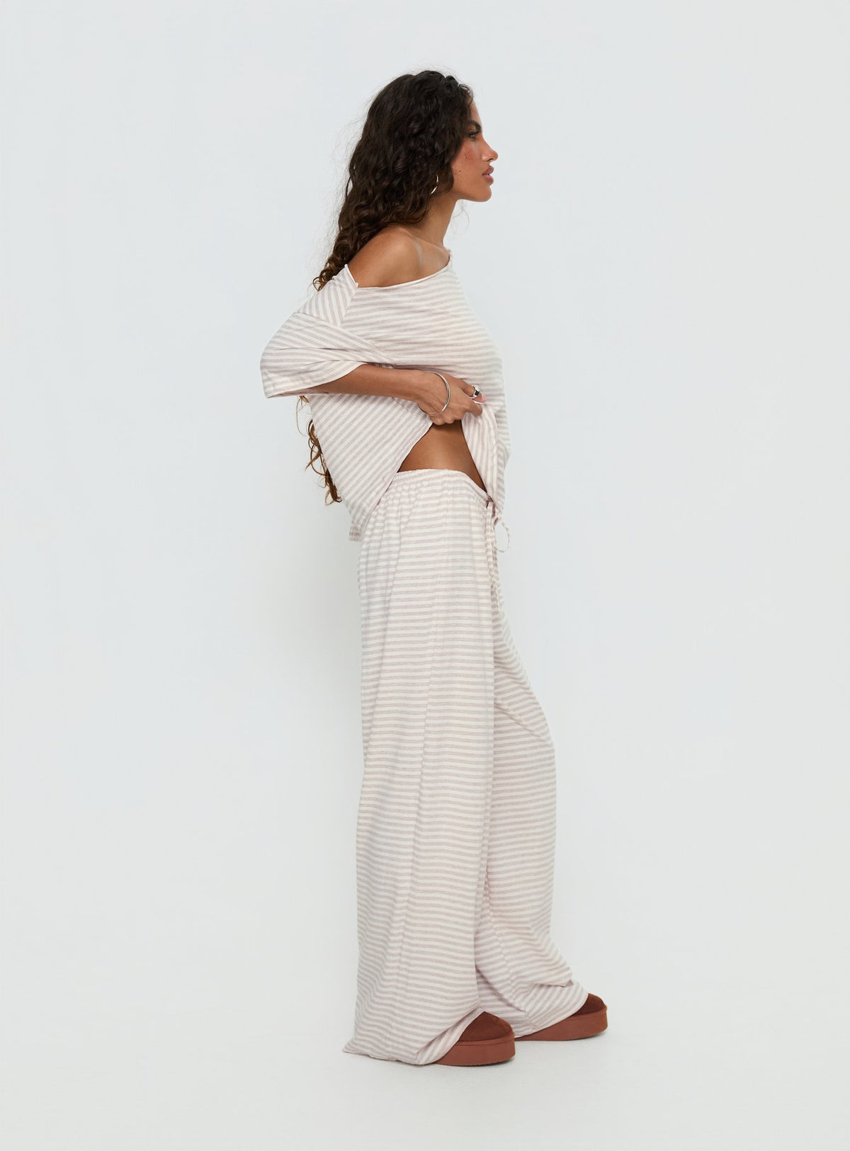 Tobie Off Shoulder Sleep Set Beige Stripe