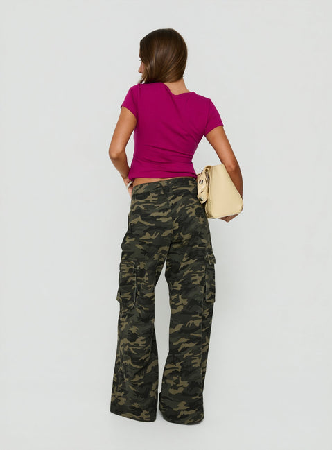 Highlighting Hudsen Cargo Pants Camo womens regular pants with mid-rise waist and camo print back view of model wearing Princess Polly