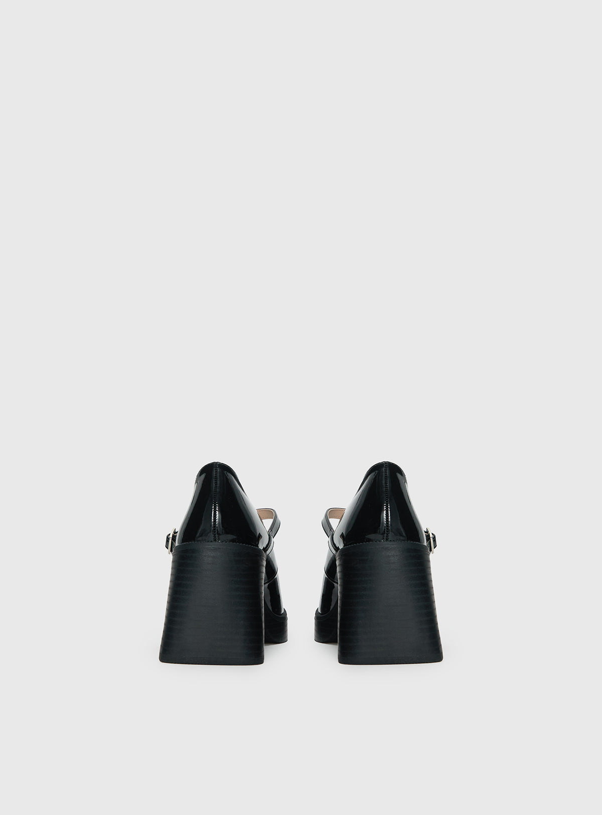 Regie Heels Black